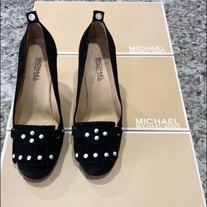 Michael Kors GWEN Suede Pumps Black Suede Size 7.5